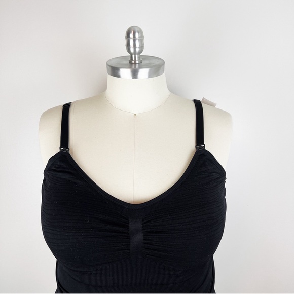 KB • Sublime Hands Free Pumping & Nursing Tank - Picture 2 of 11